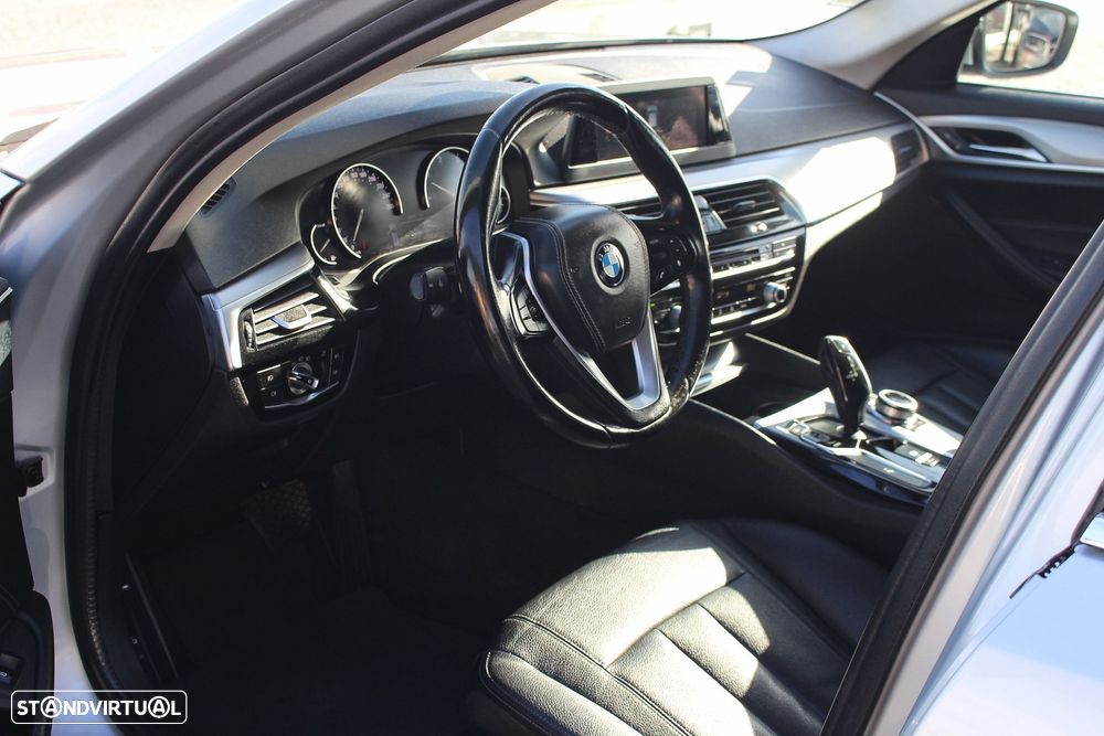 BMW 520 d Line Luxury Auto - 23