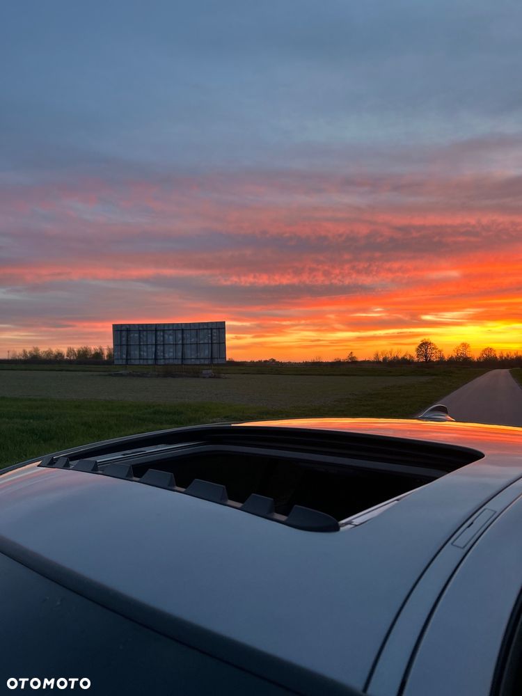 BMW Seria 3 320i - 8