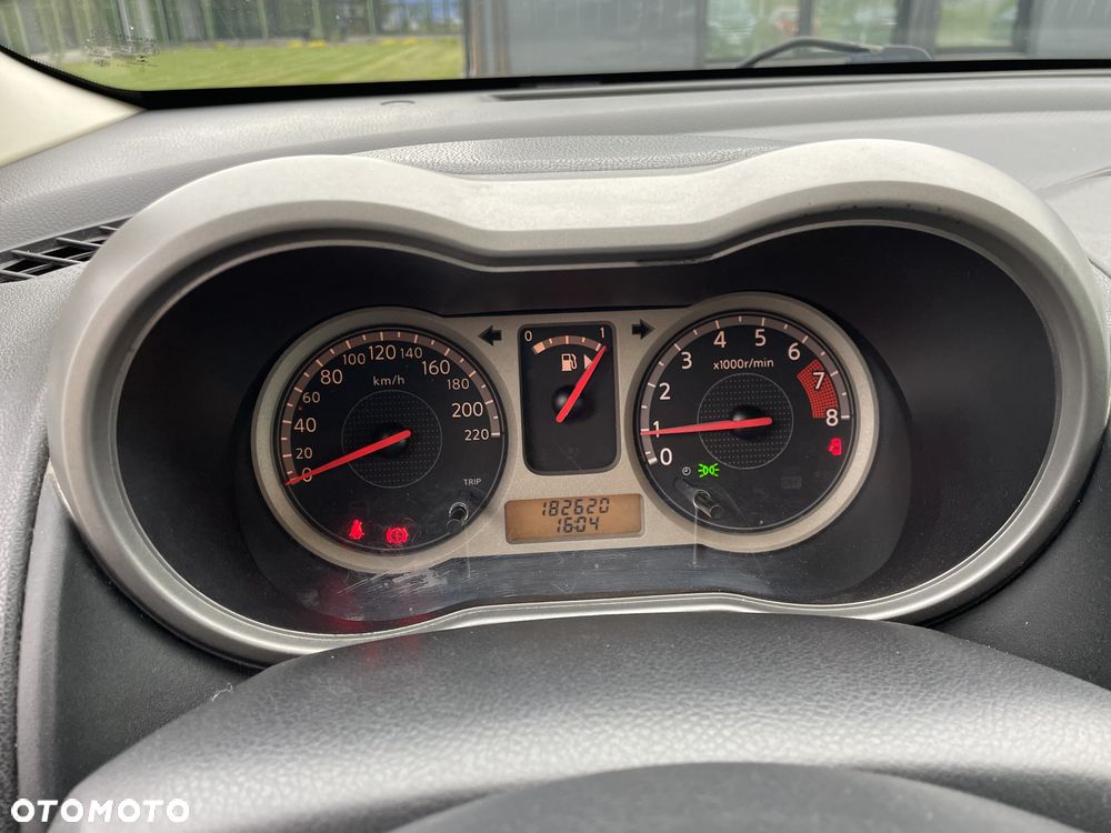 Nissan Note - 11