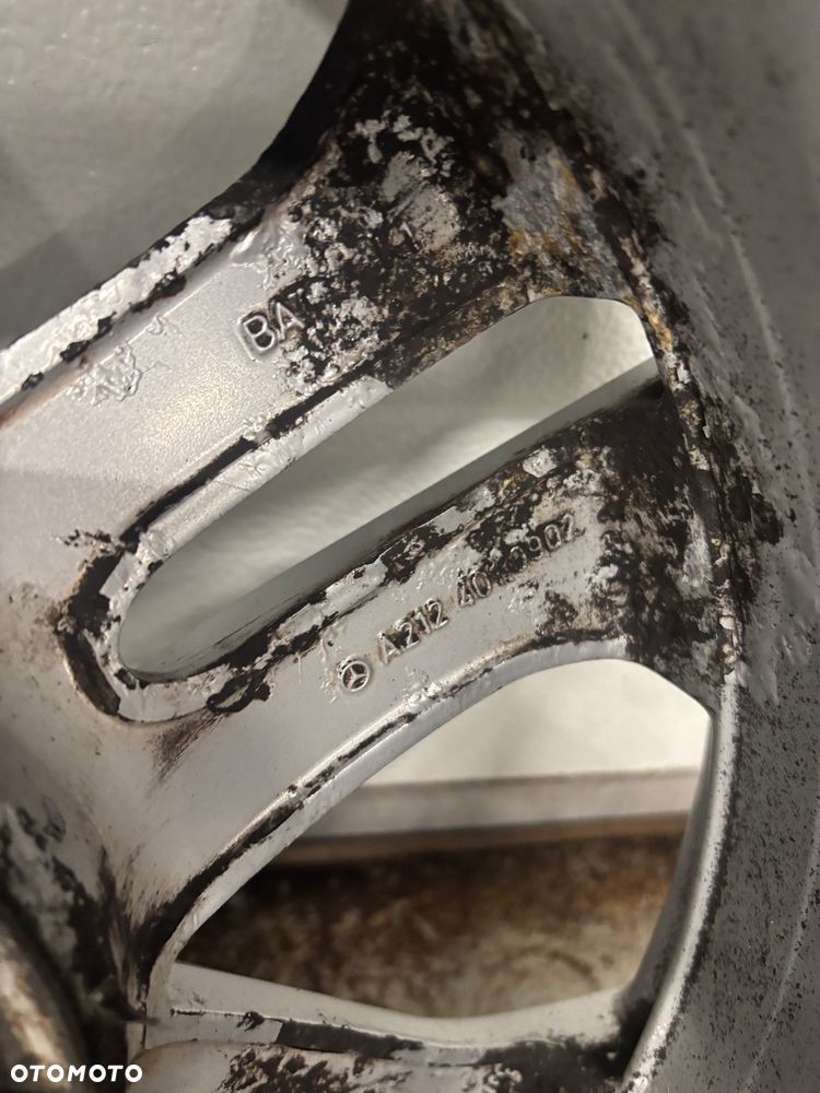 Felga aluminiowa Mercedes 5x112 8Jx17 ET48 A2124010902 - 6