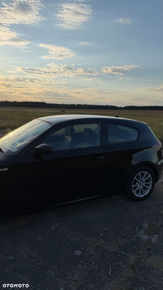 BMW Seria 1 118d DPF - 17