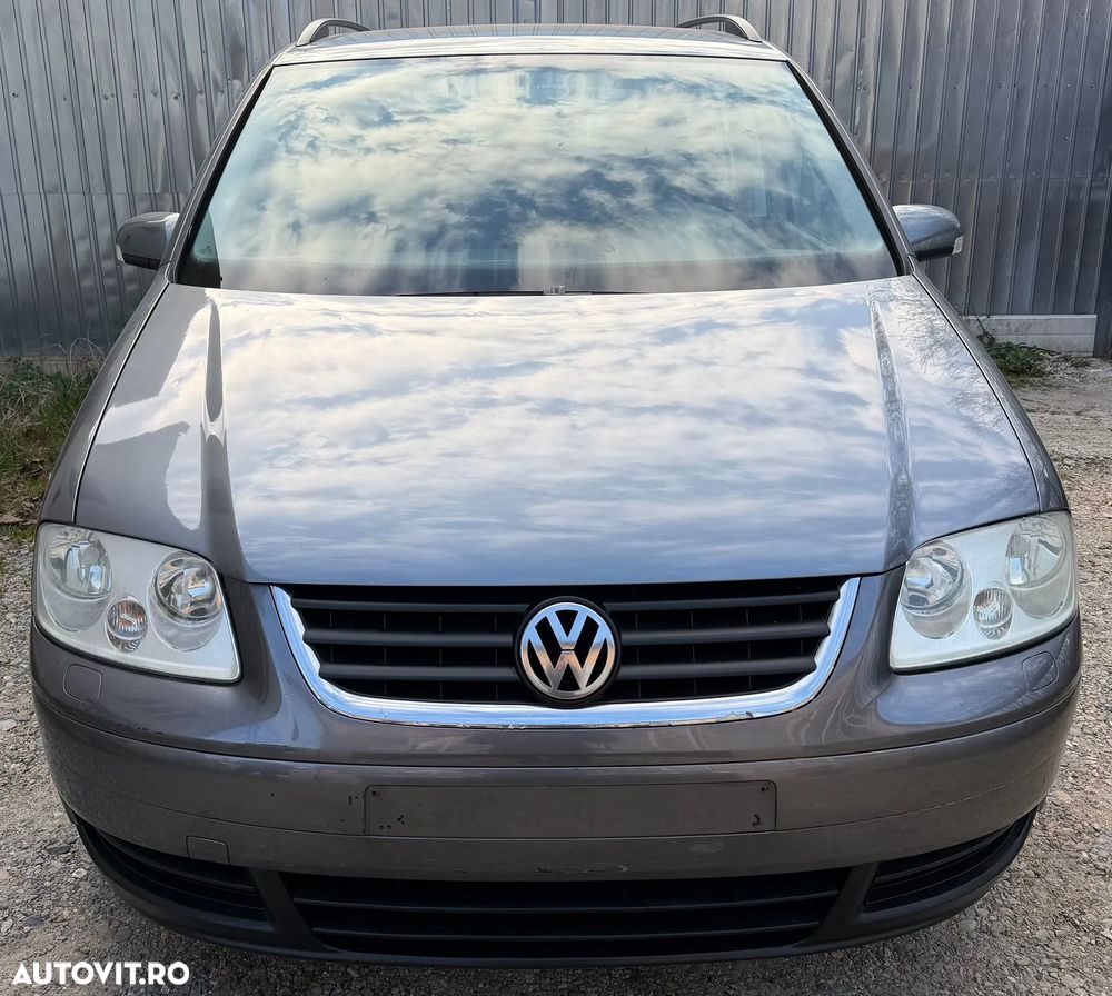 Volkswagen Touran - 7