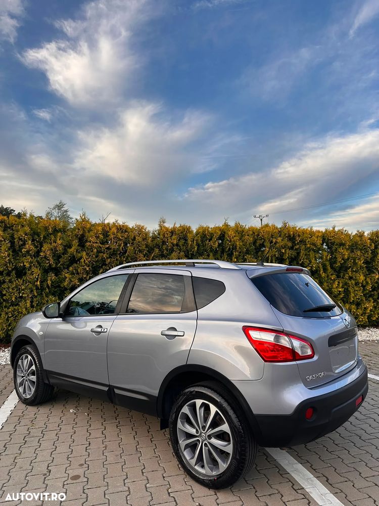 Nissan Qashqai 1.6 DCI TEKNA+ - 12