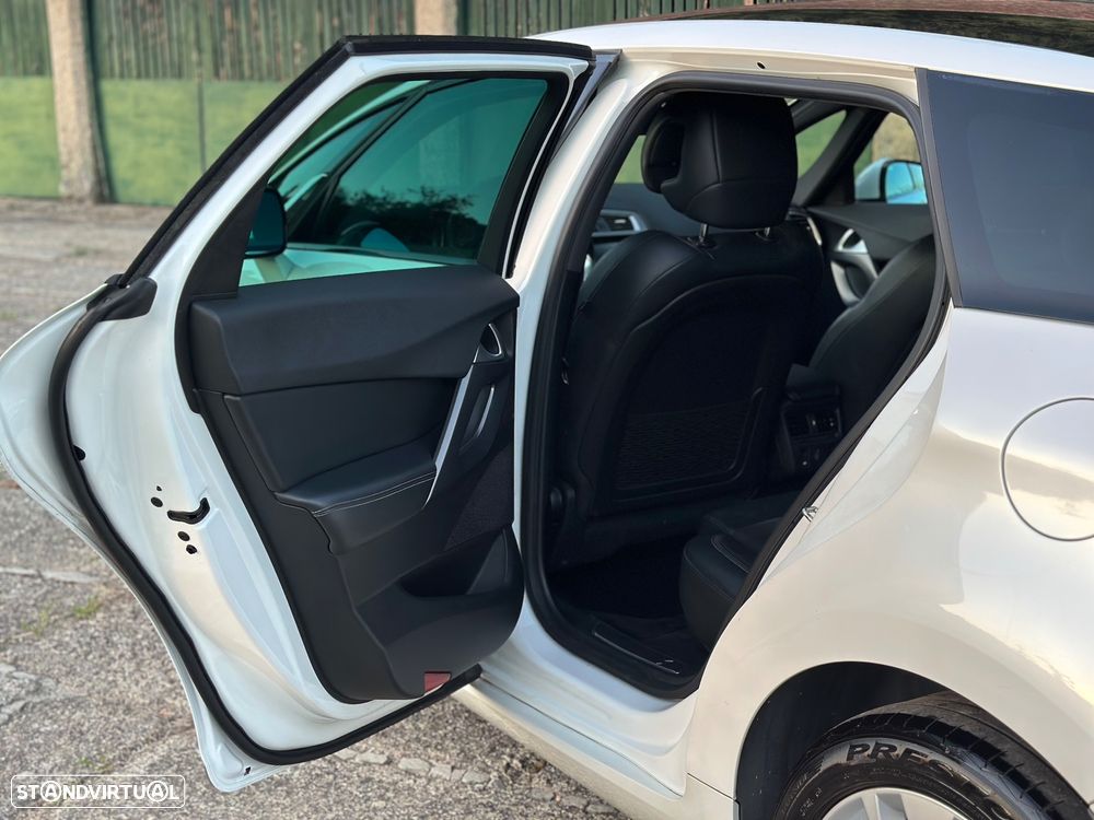 DS DS5 1.6 BlueHDi So Chic - 31