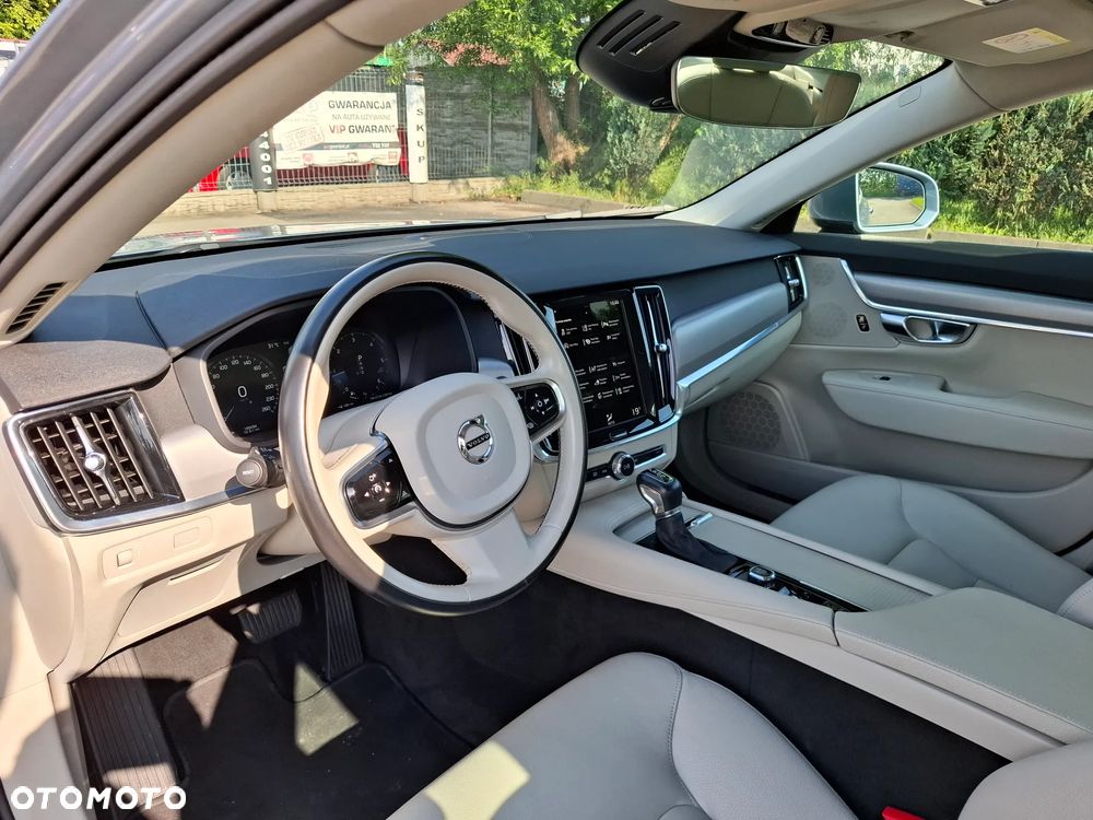 Volvo S90 - 12