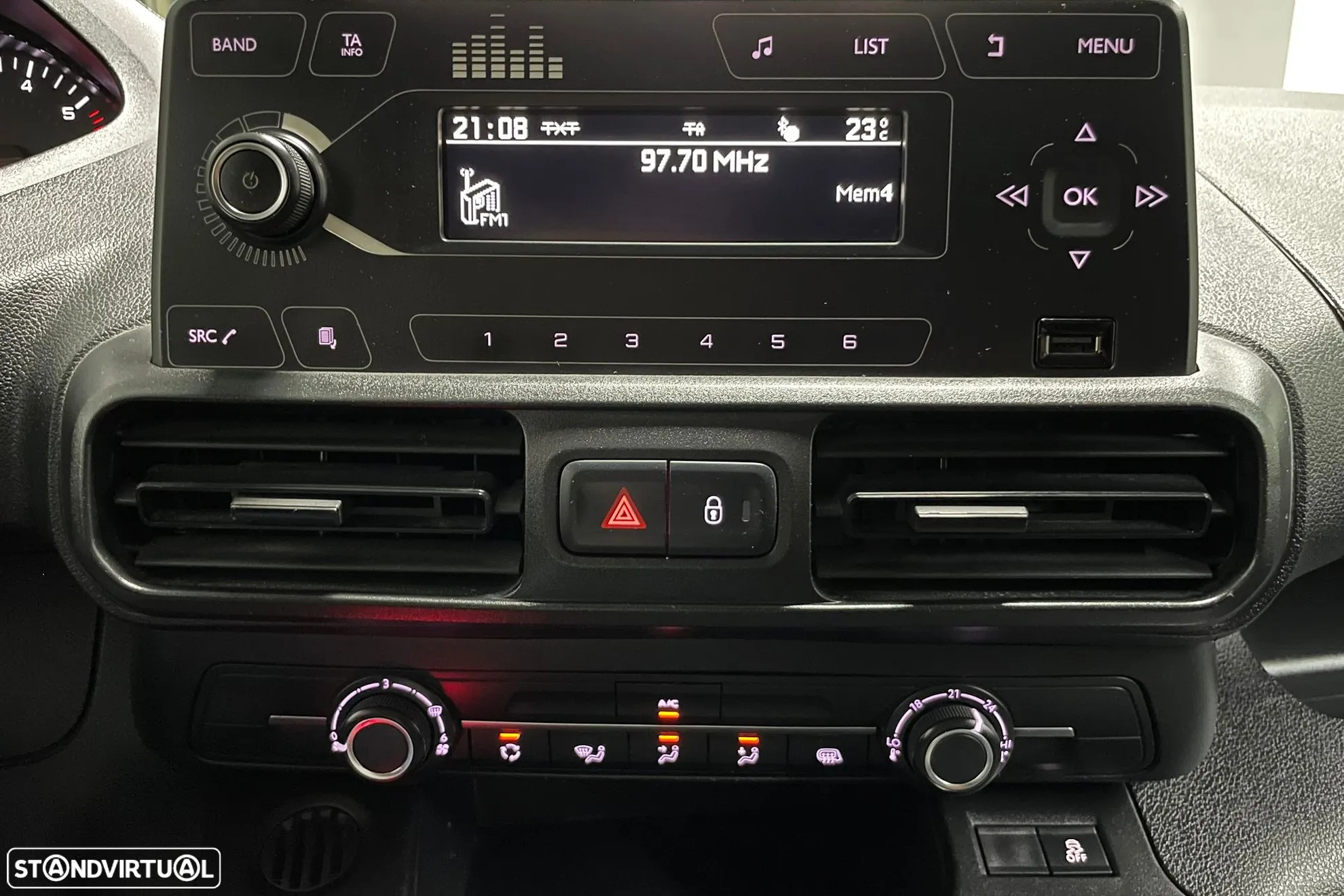 Peugeot Partner 1.6 BlueHDI L1 Pro 3L - 42
