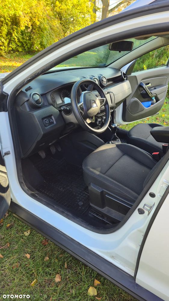 Dacia Duster 1.6 SCe S&S - 6