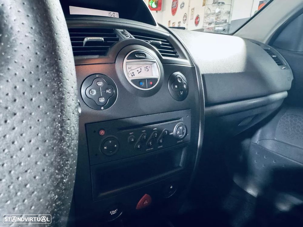 Renault Mégane Break 1.5 dCi Dynamique S - 14