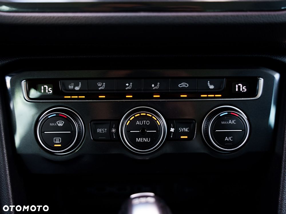 Volkswagen Tiguan 2.0 TDI SCR DSG IQ.DRIVE - 29