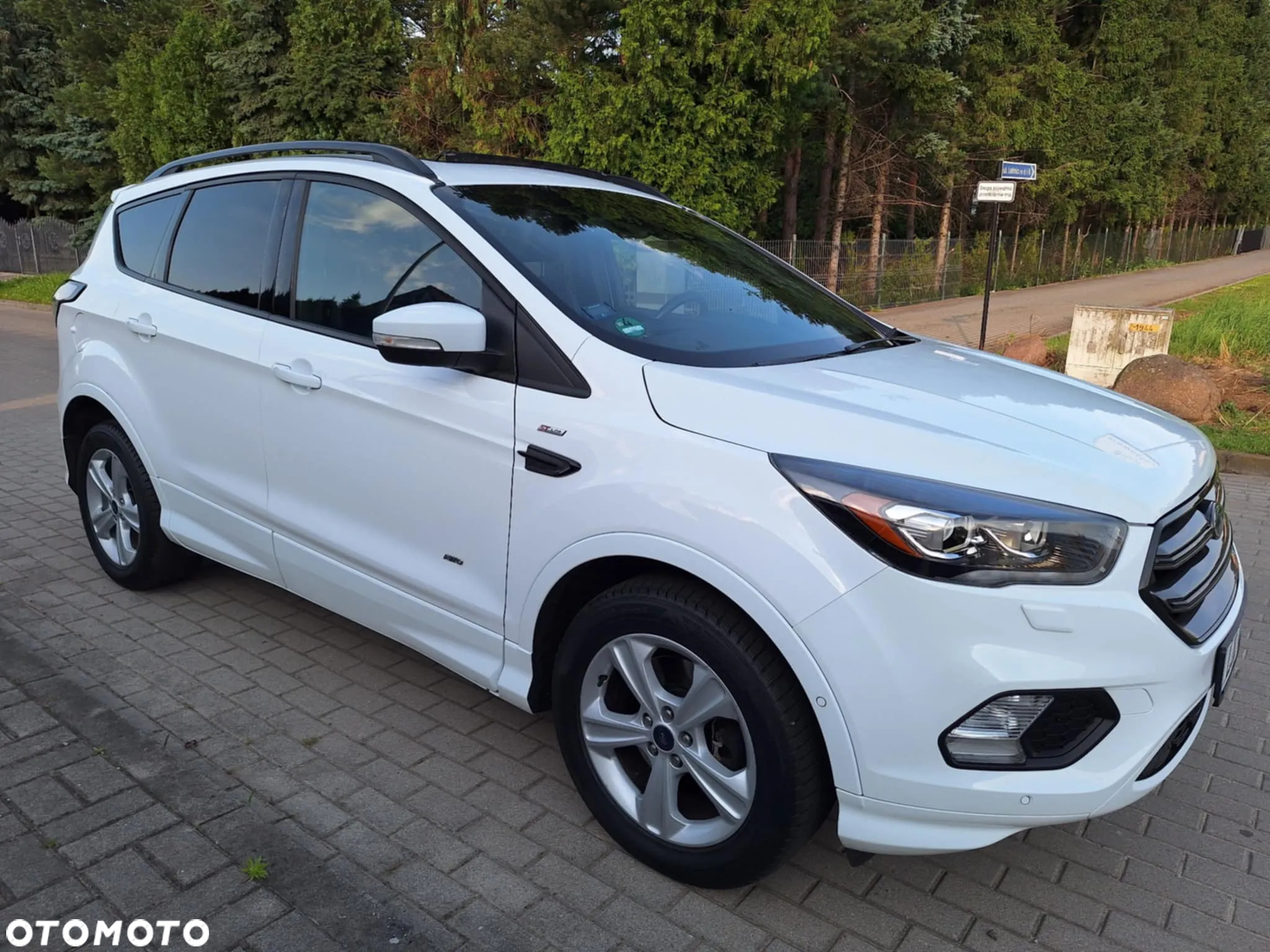 Ford Kuga 1.6 EcoBoost 4x4 Individual - 3