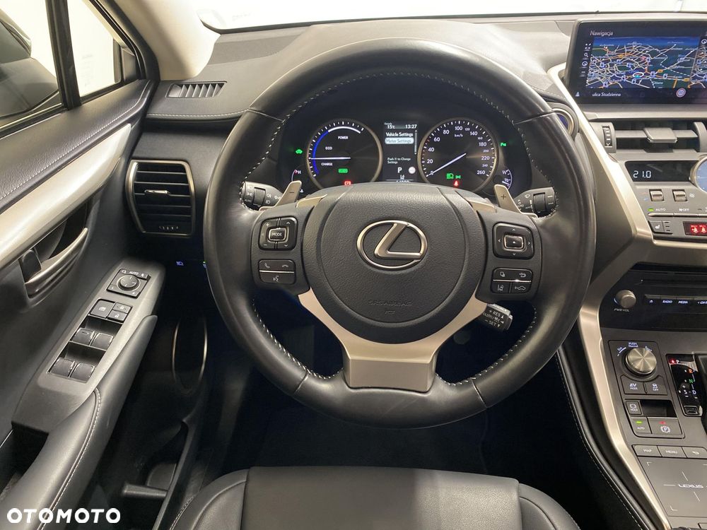 Lexus NX 300h F Impression AWD - 10