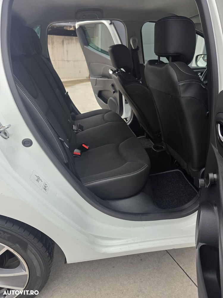 Renault Clio III 1.5dCi Night&Day - 10