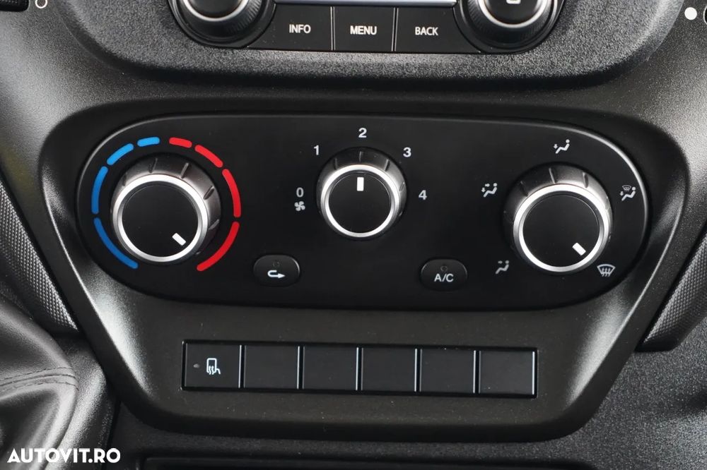 Iveco DAILY 35-160 / BASCULATOR / CU DOUA PERSOANE - 6 LOCURI / DOUĂ PERSOANE / MANUAL / 2023 / IMPORTAT - 33