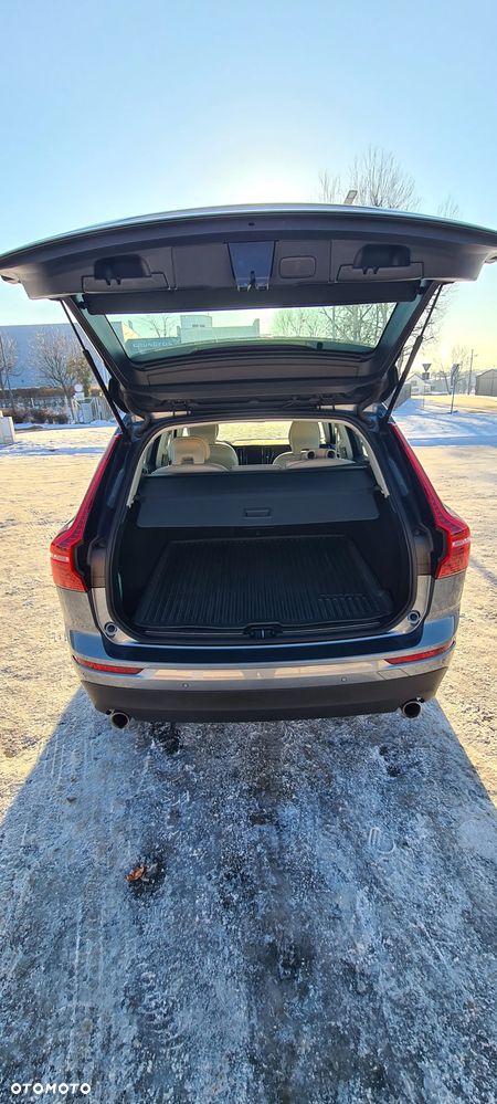 Volvo XC 60 D4 Momentum - 9