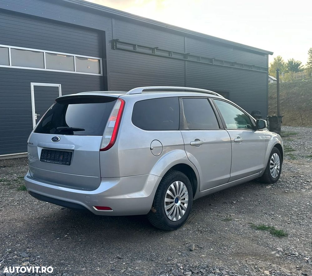 Ford Focus 1.6 Ti-VCT Style+ - 2