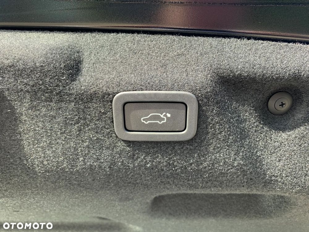 Jaguar XE 2.0 D200 mHEV R-Dynamic Black - 24