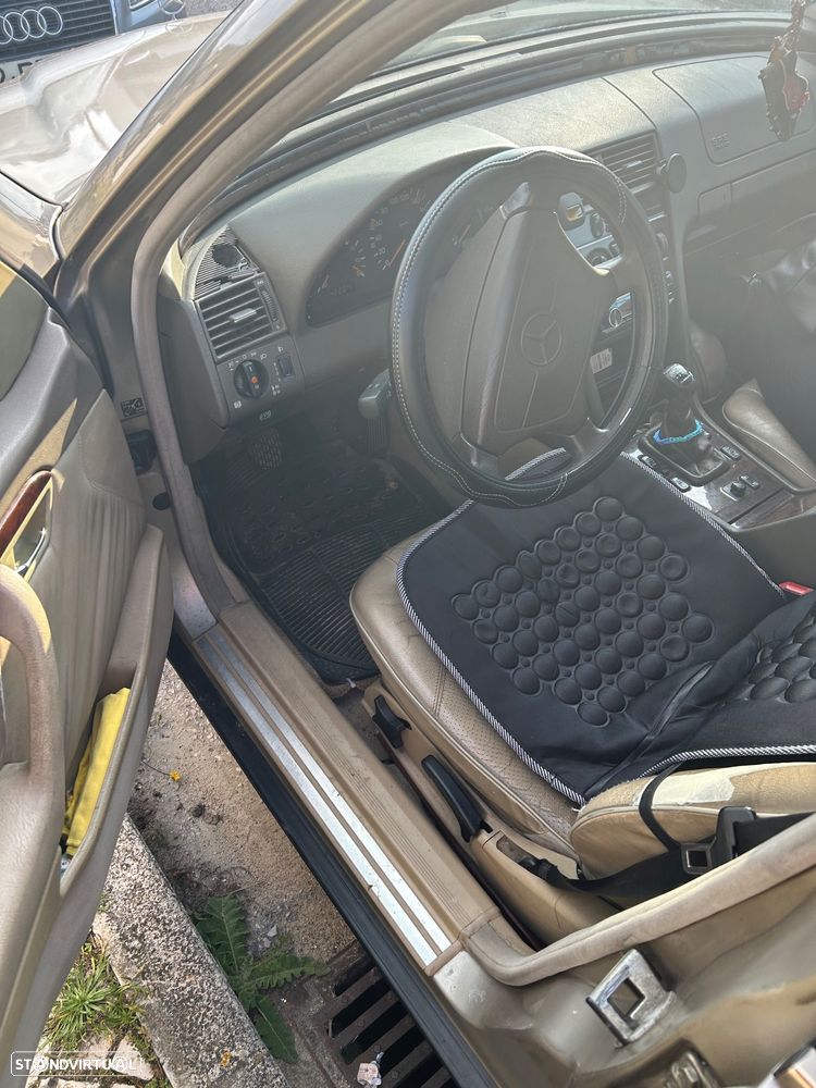 Mercedes-Benz C 200 D Elegance - 6