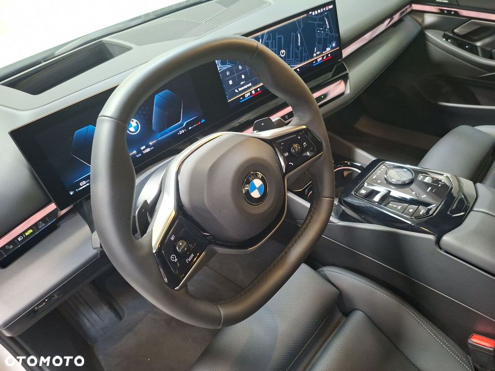 BMW Seria 5 - 11