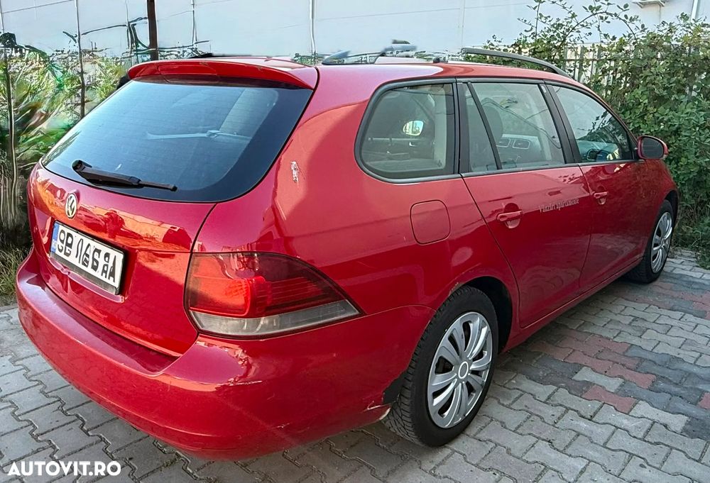 Volkswagen Golf - 6