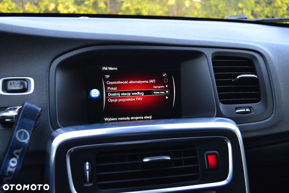 Volvo V60 Cross Country D4 Drive-E Momentum - 39