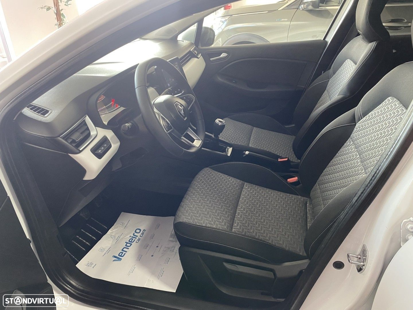 Renault Clio 1.5 Blue dCi Limited - 16