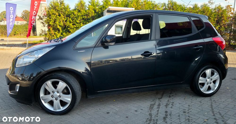 Kia Venga 1.6 CRDi 128 Titanium Collection - 6