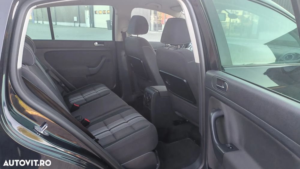 Volkswagen Golf Plus 1.6 TDI DPF Highline - 17