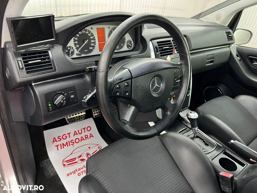 Mercedes-Benz B 180 - 11