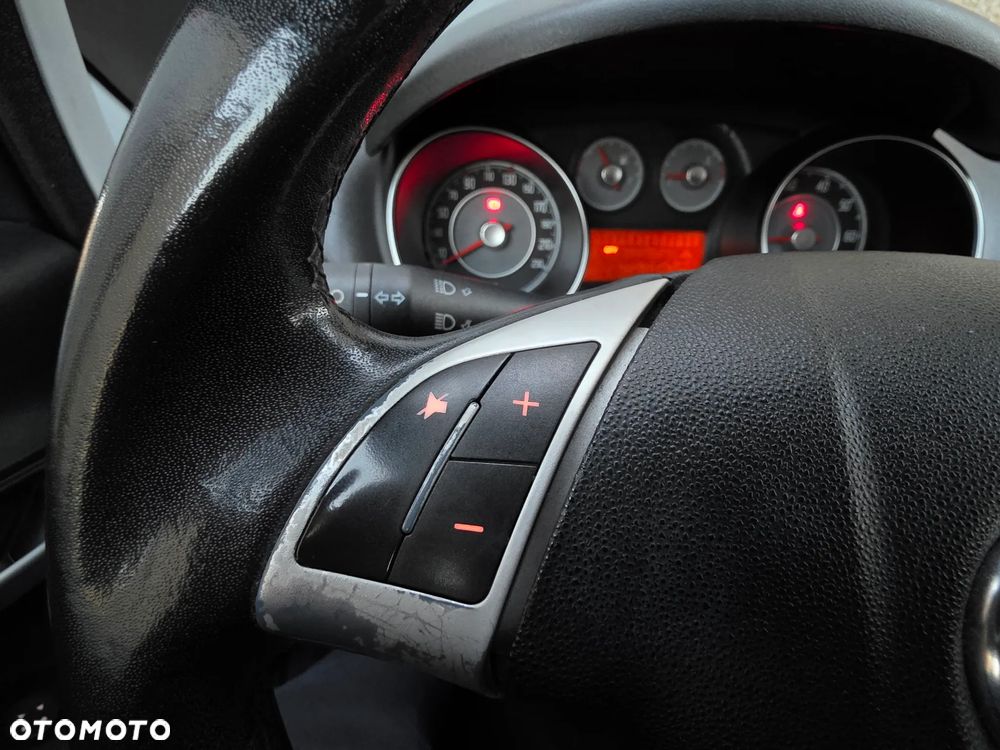 Fiat Punto 1.4 Easy S&S - 14