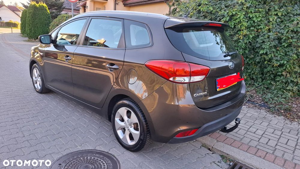 Kia Carens 1.6 GDI Dream Team Edition - 3