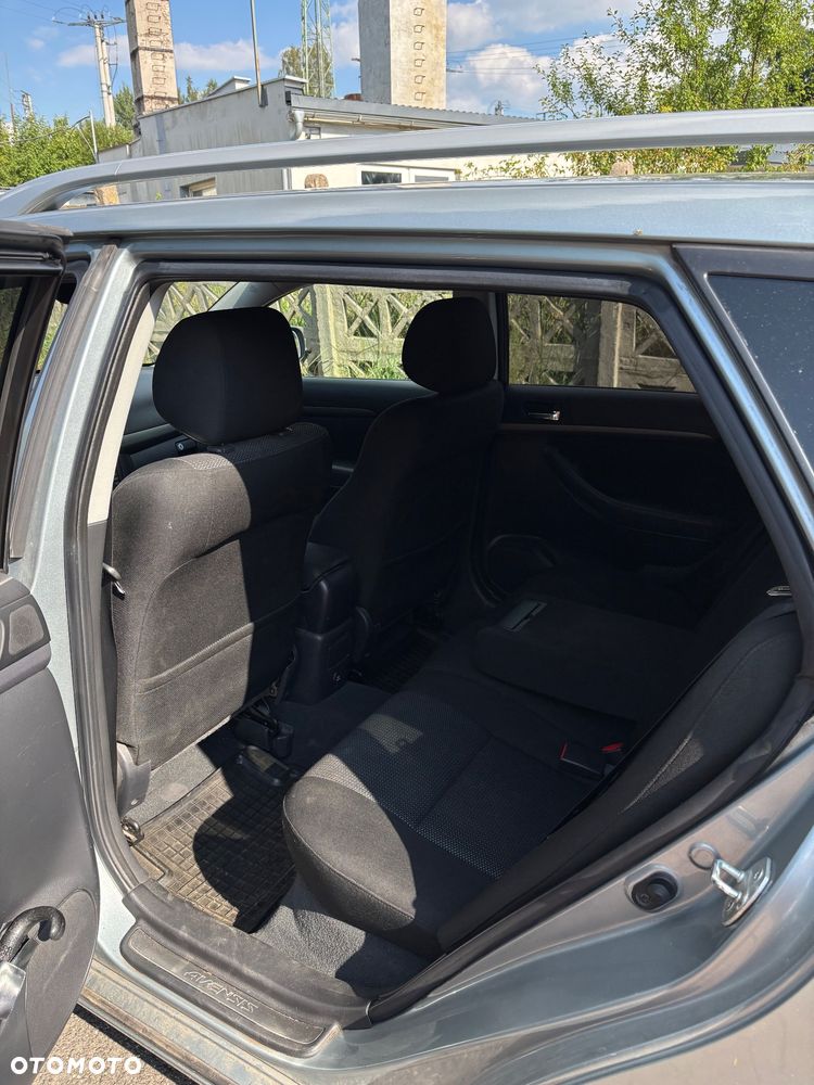 Toyota Avensis 2.0 D-4D Luna - 6