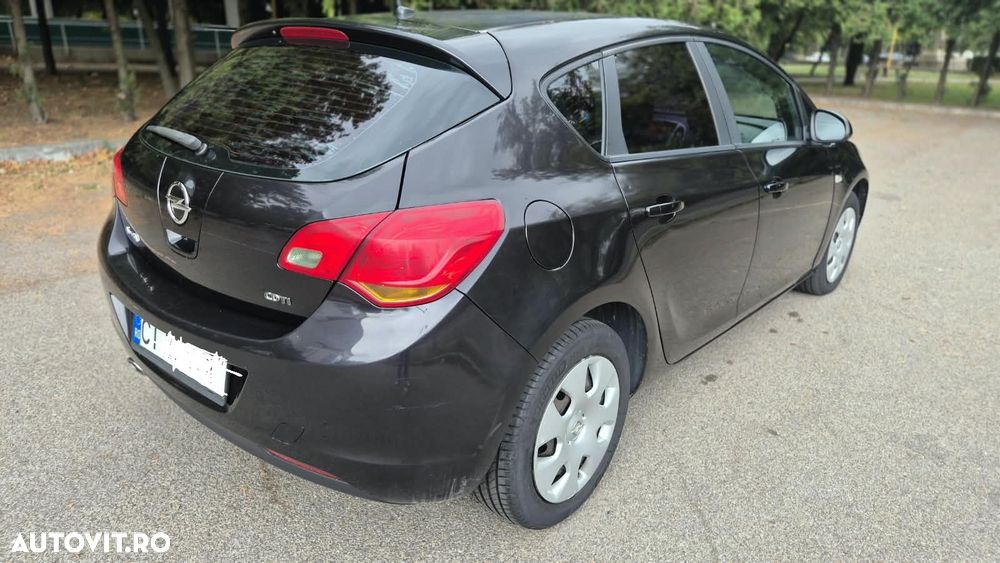 Opel Astra - 4