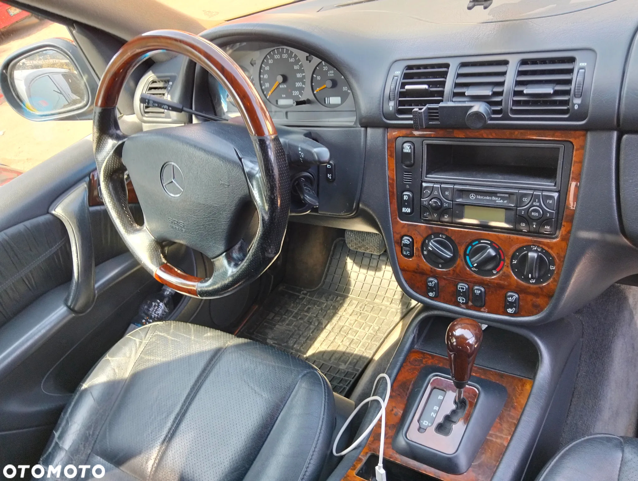 Mercedes-Benz ML - 19