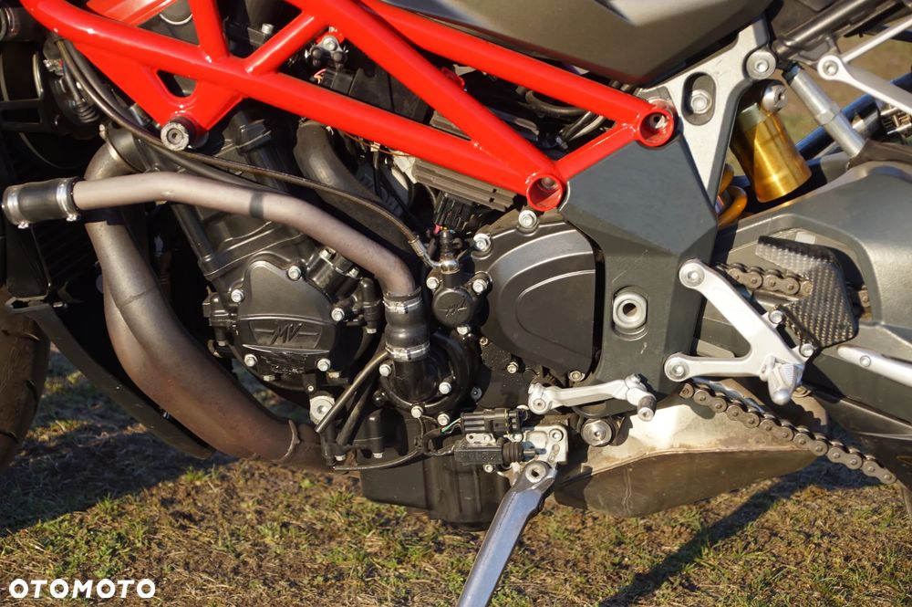 MV AGUSTA Brutale - 8