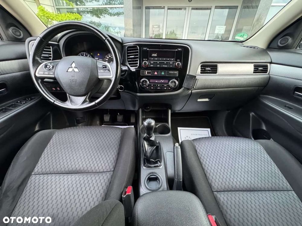 Mitsubishi Outlander - 18