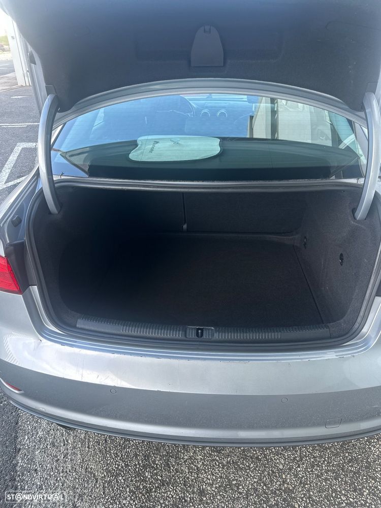 Audi A3 Limousine 1.6 TDI S-line - 14