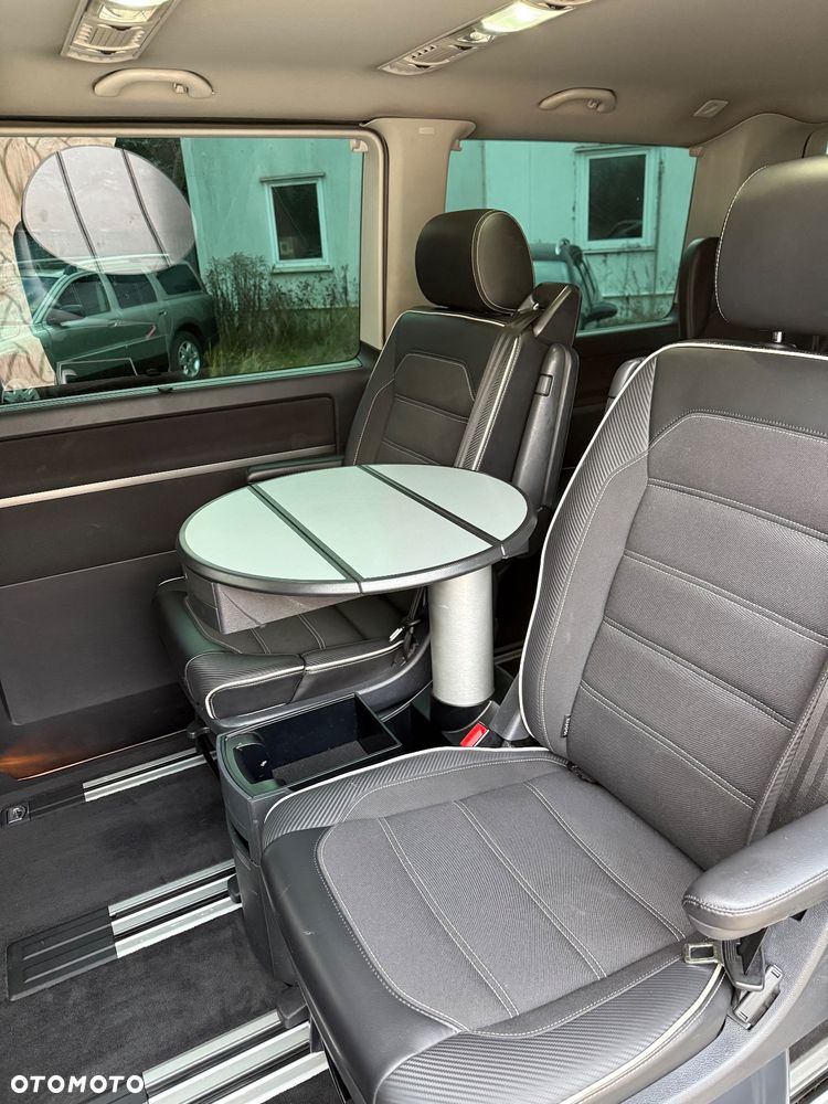 Volkswagen Multivan - 14