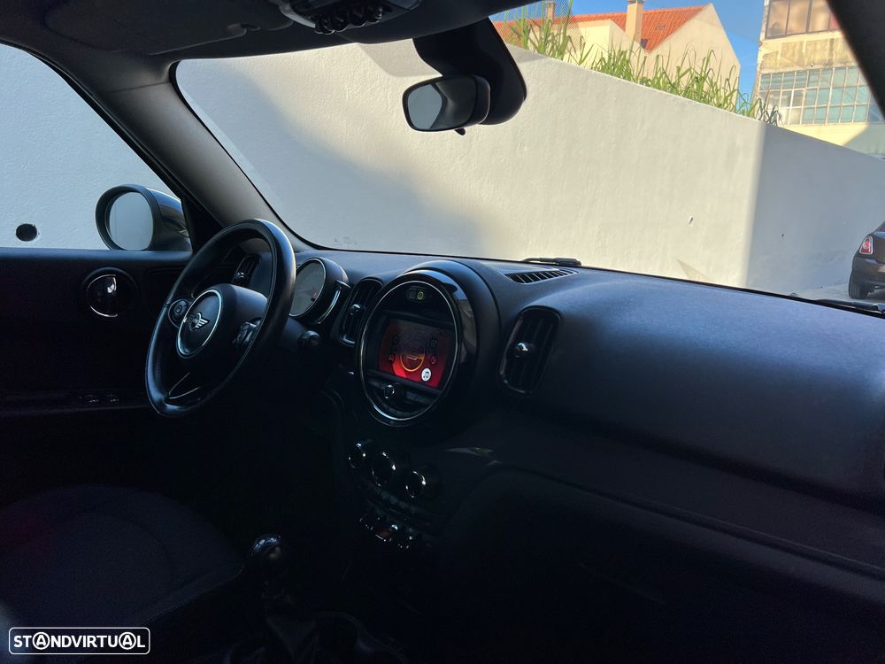 MINI Countryman One D - 35