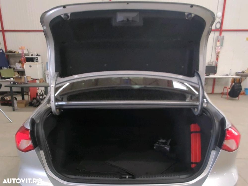 Ford Focus 1.0 EcoBoost Titanium - 15