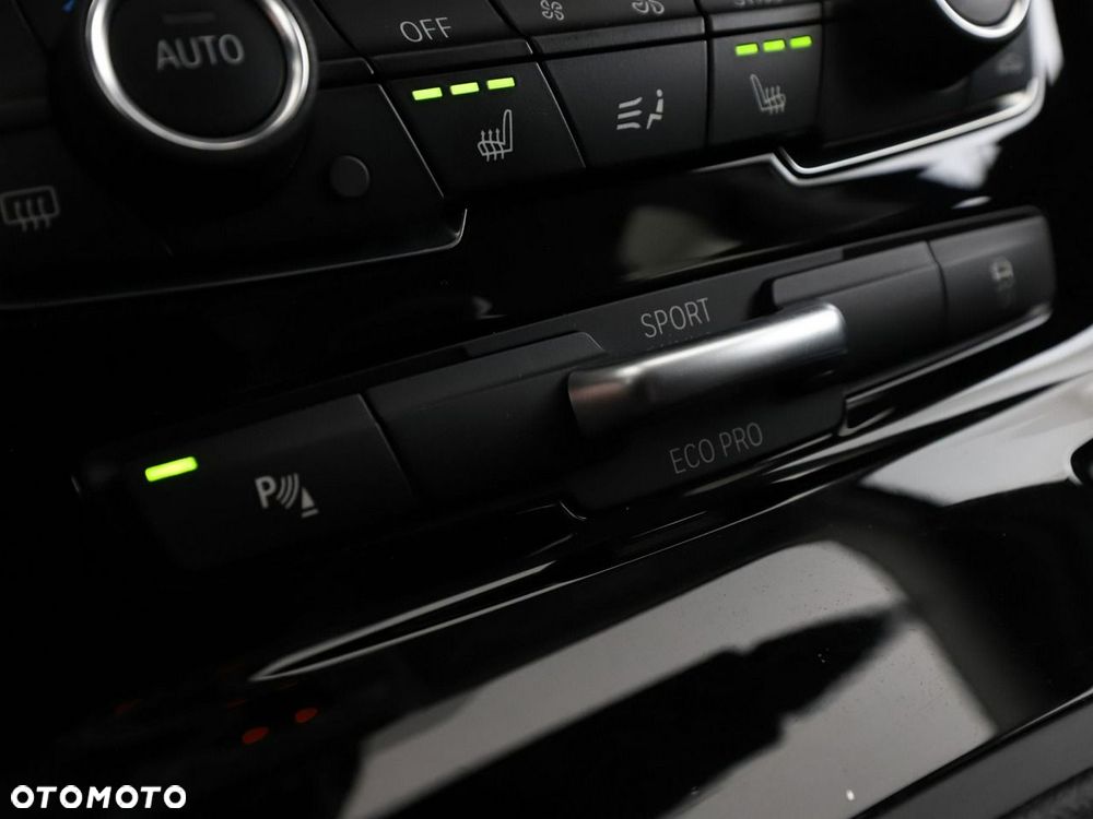 BMW Seria 2 218d GT Sport Line - 29