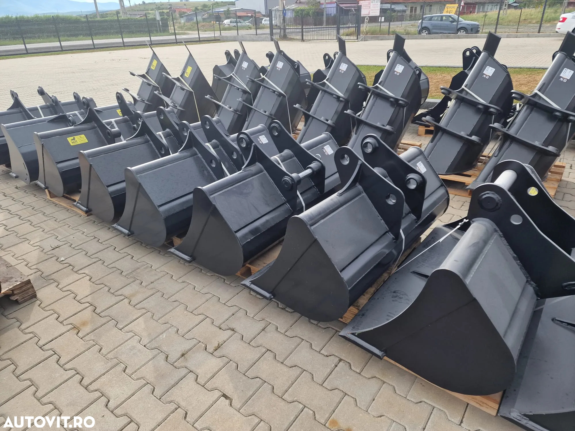 Cupa buldoexcavator - 3