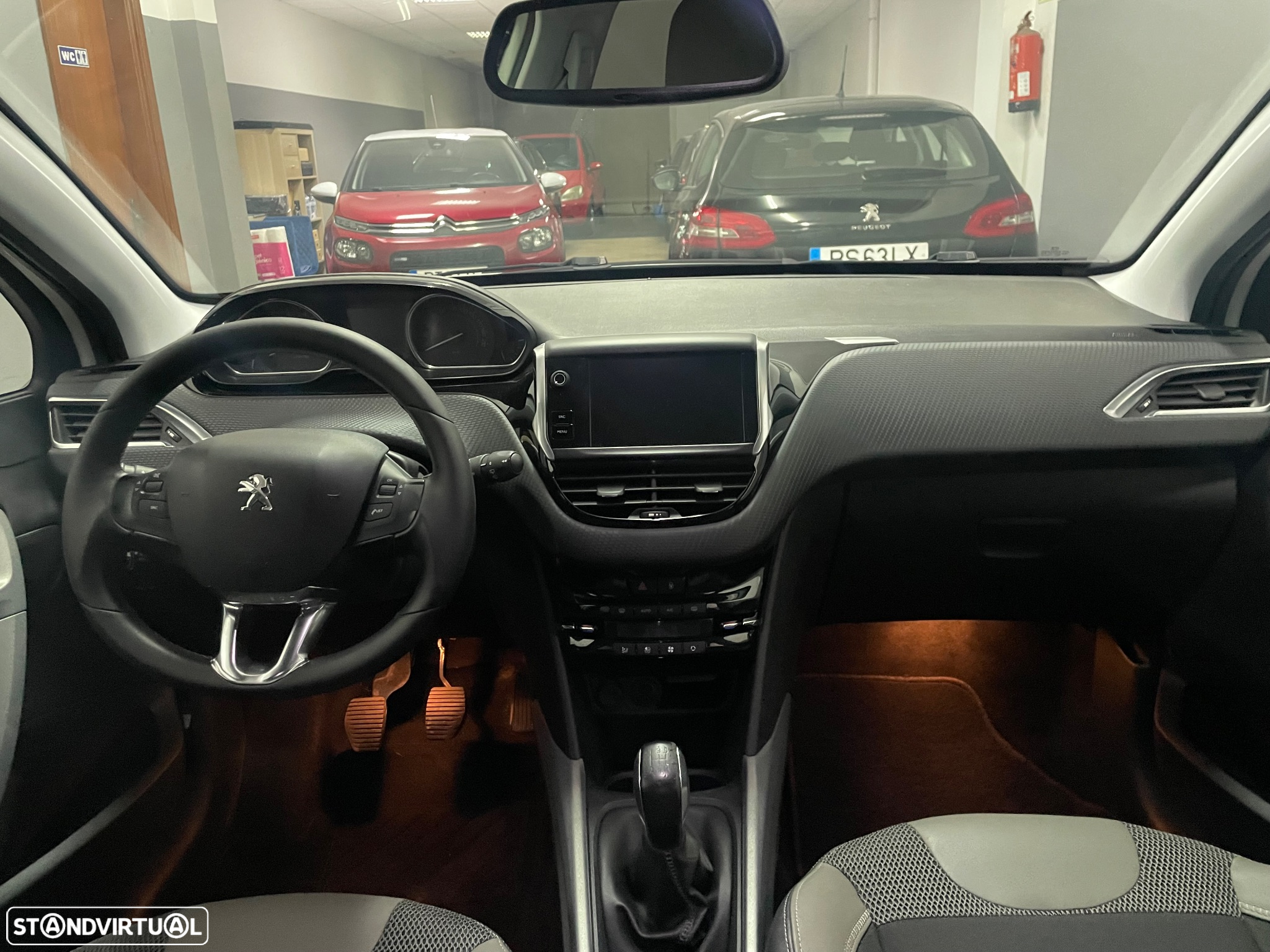 Peugeot 2008 PureTech 110 Stop&Start Allure - 24