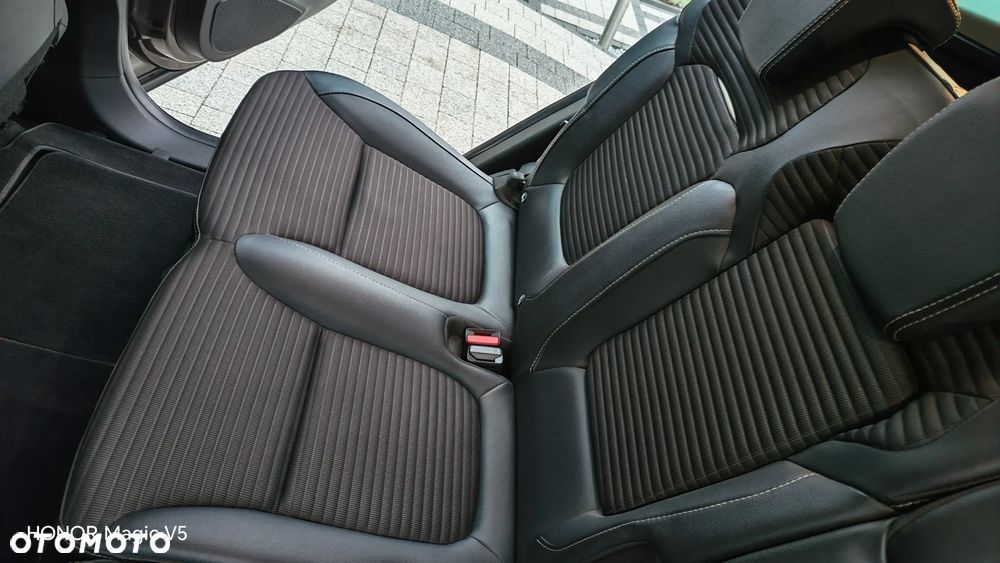 Renault Grand Scenic - 18
