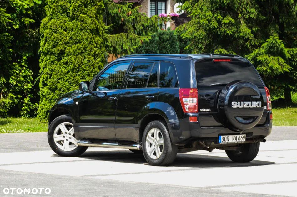 Suzuki Grand Vitara 2.0 De luxe - 22