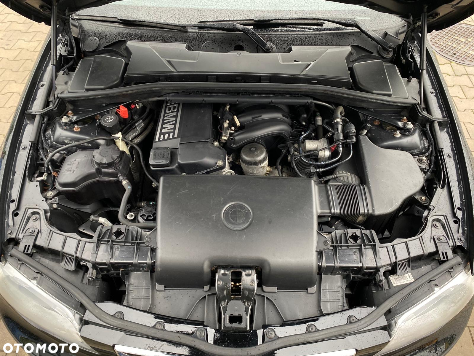 BMW Seria 1 116i - 11
