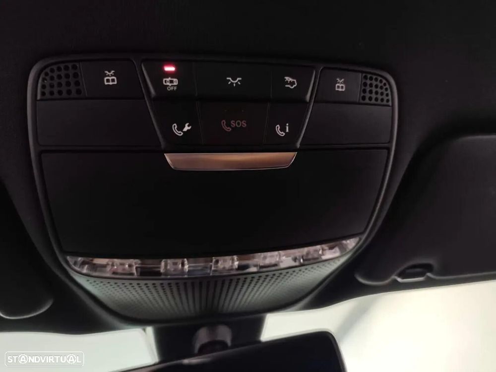 Mercedes-Benz E 220 — fotografia 37