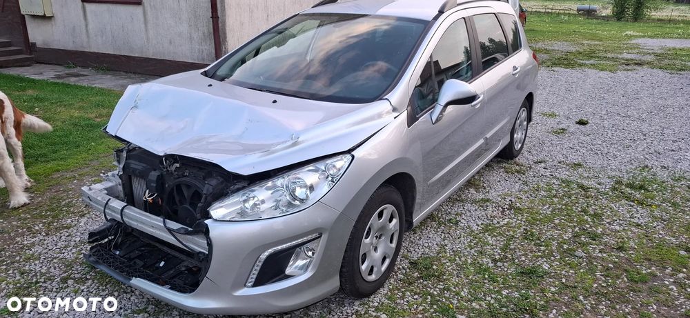 Peugeot 308 - 1