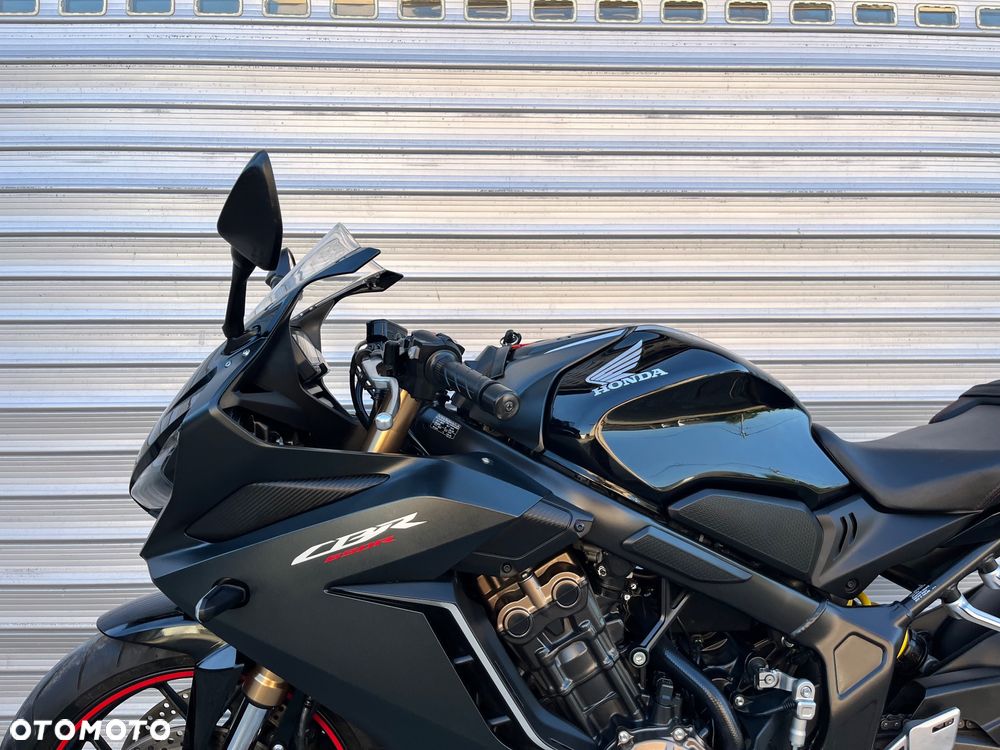 Honda CBR - 33