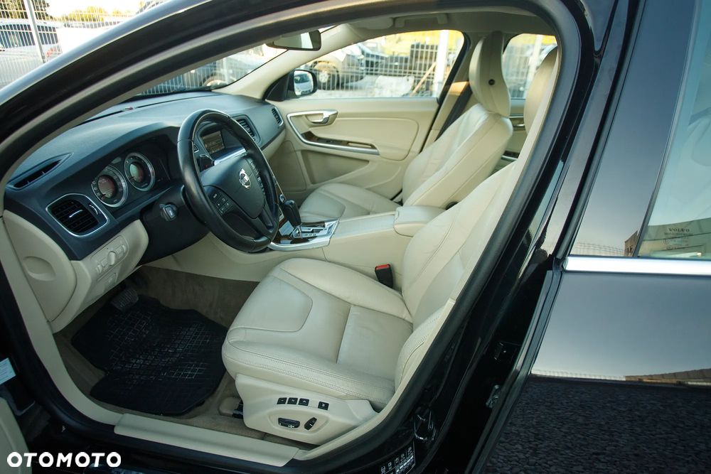 Volvo S60 T6 AWD Summum - 16
