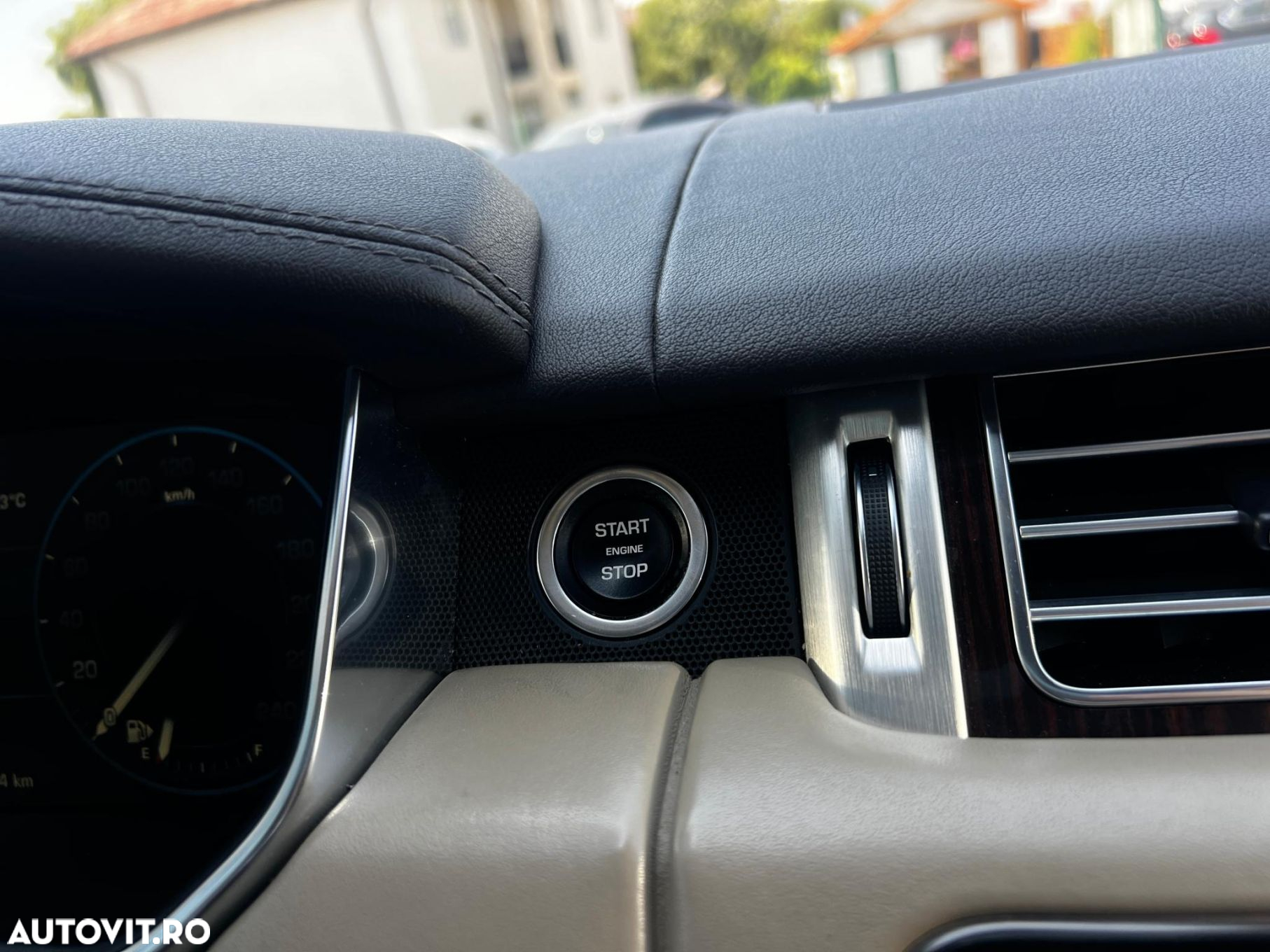 Land Rover Range Rover Vogue - 26